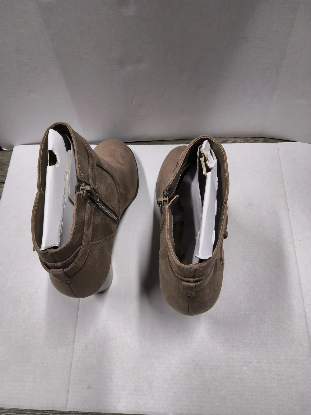 NWOT Size 8.5 Women's Taupe Suede Wedged Ankle Boots with Side Zip